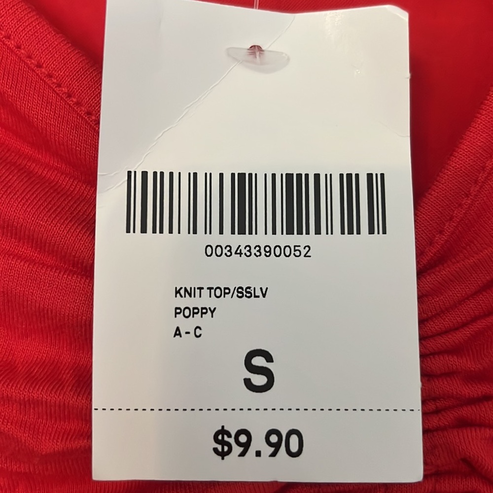 Red Cropped Ruched Tee - Picture 2 of 2